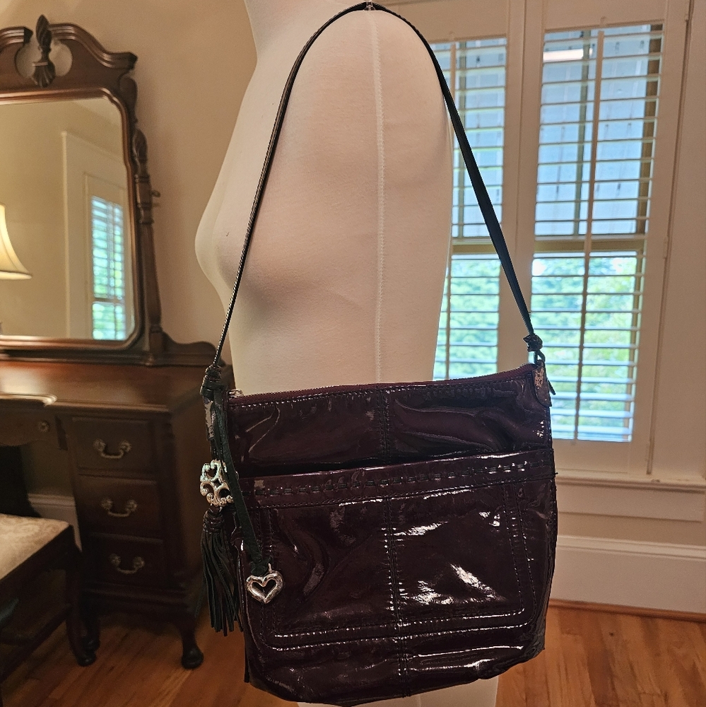 Vintage Brighton patent leather purse with bag